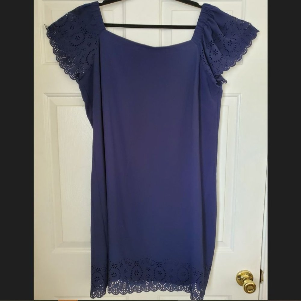 Elle Short Sleeve Navy Lined Scalloped Trim Dress